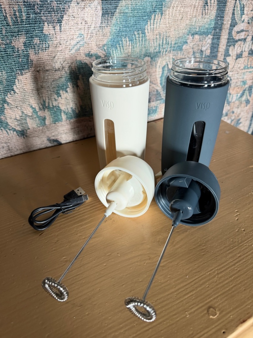 VISP Glass Elixir Mixer Set of 2 | Portable Blender Cups w USB | Cream & Gray - Picture 5 of 6